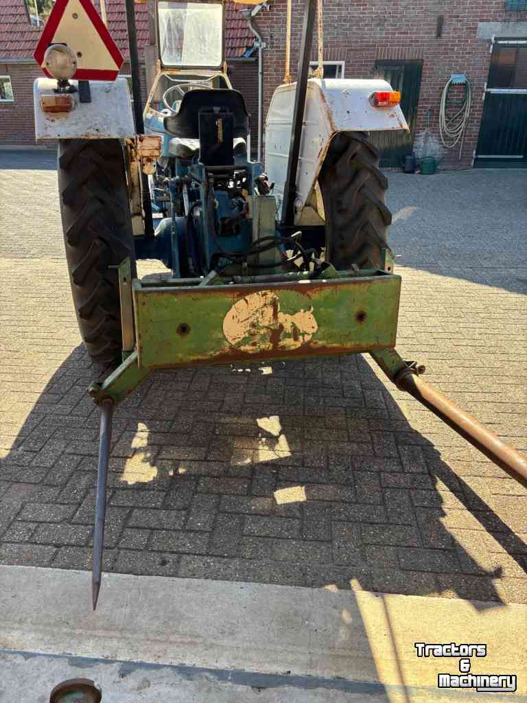 Tractor Ford 4000