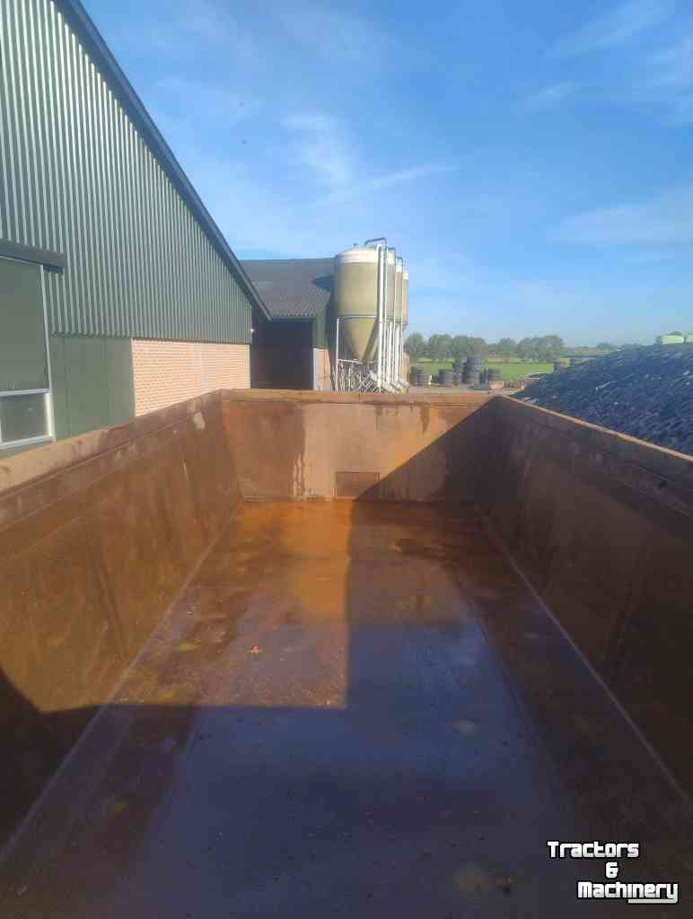 Earth- / Sand-dumper VGM 20 tons dumper