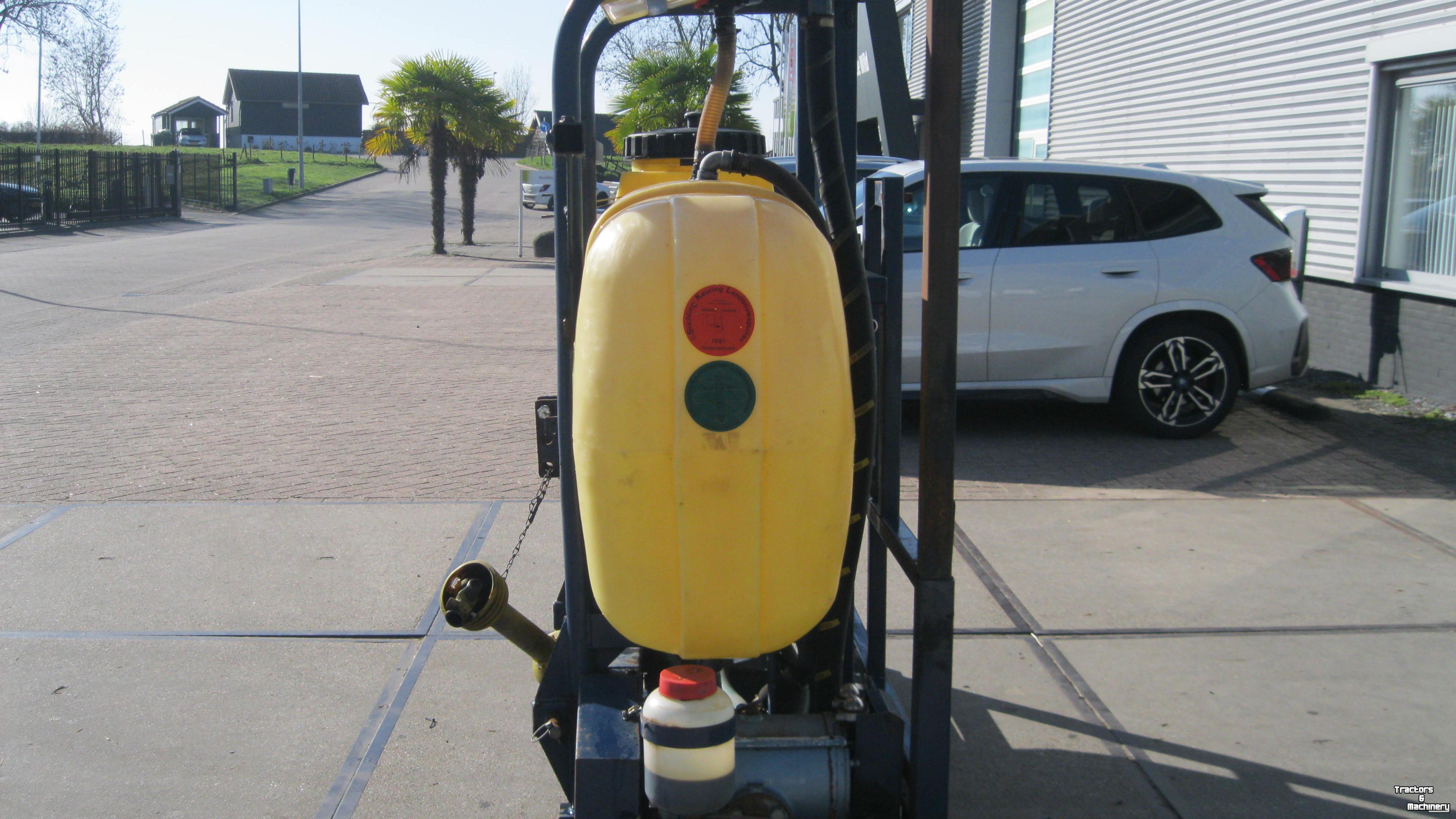 Fieldsprayer Hoegen Dijkhof 800 liter tank met frame