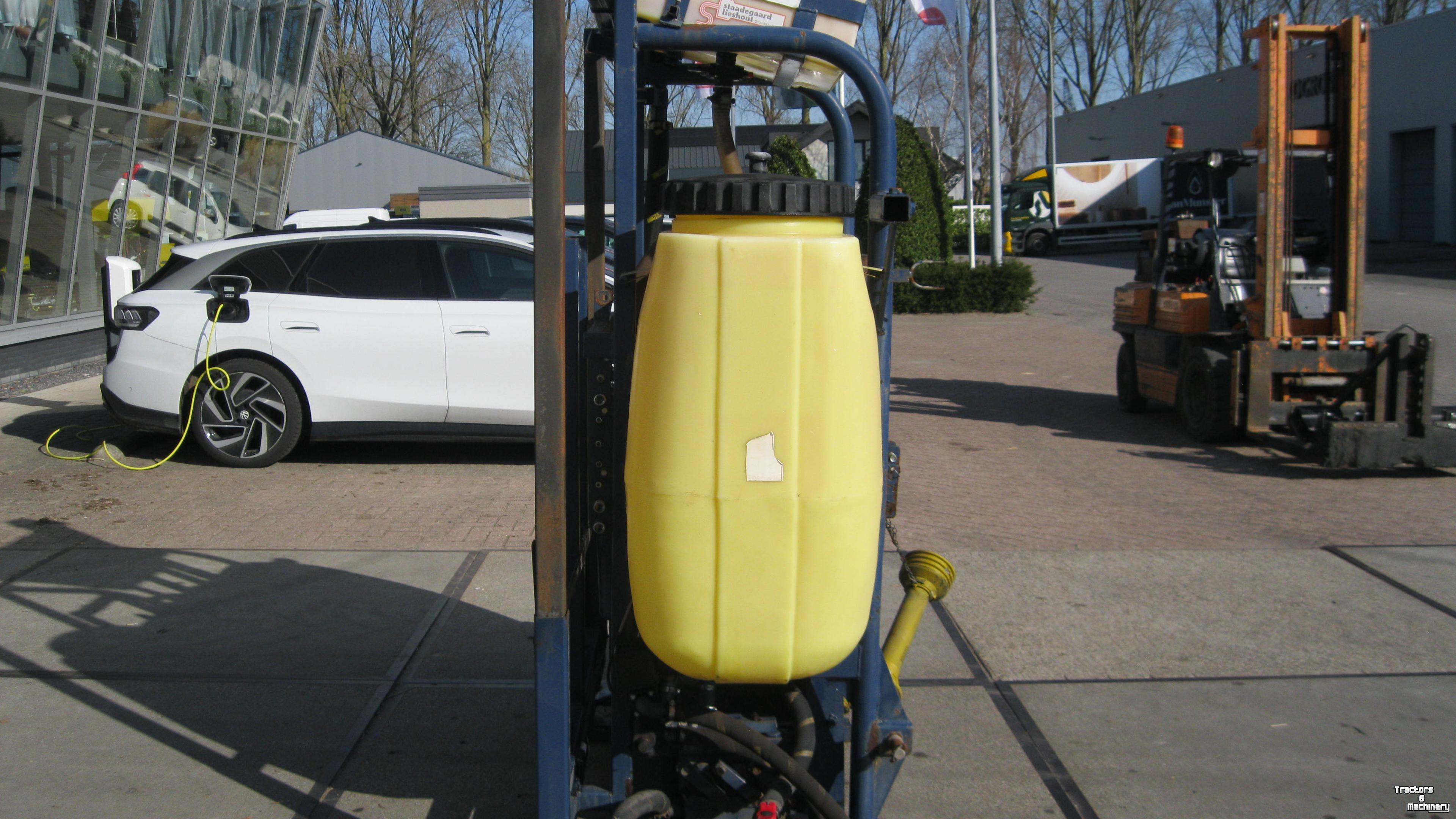 Fieldsprayer Hoegen Dijkhof 800 liter tank met frame