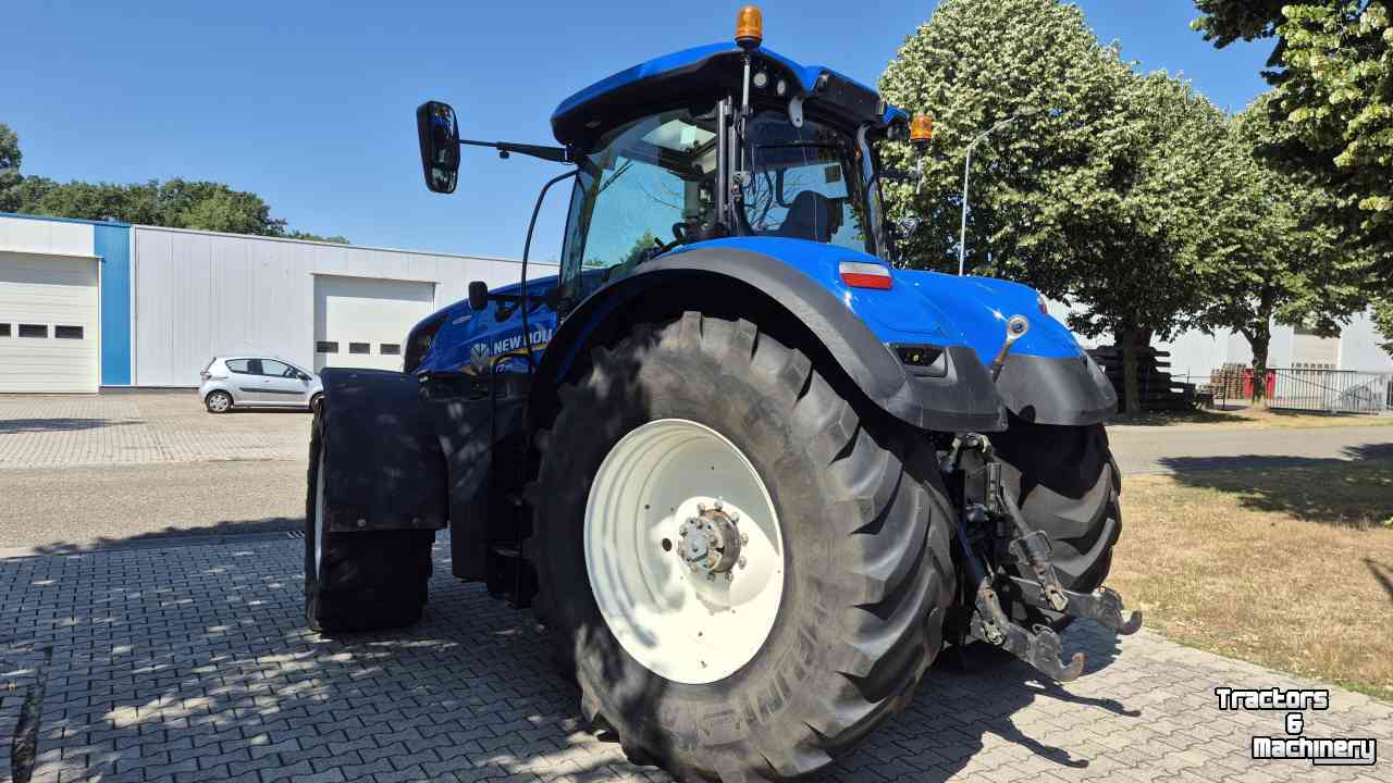 Tractor New Holland T7.315 HD AC 40Kmh. Lucht, Fronthef, geveerde vooras en cabine.