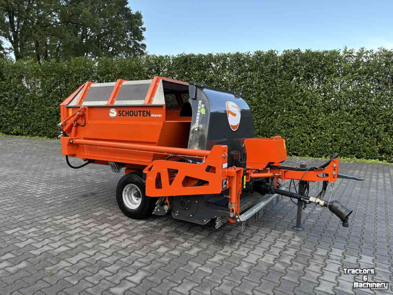 Mower-vacuum combination Schouten Maver M1803