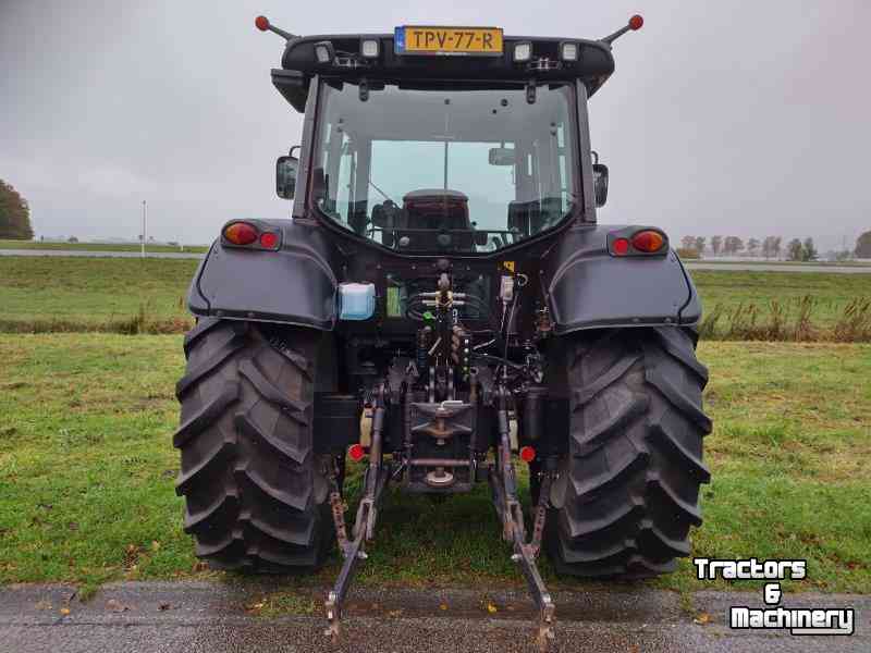 Tractors Valtra N121 HiTech