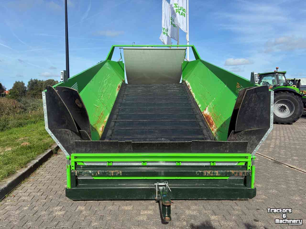 Receiving hopper AVR Falcon 24-60 incl voorsorteerder