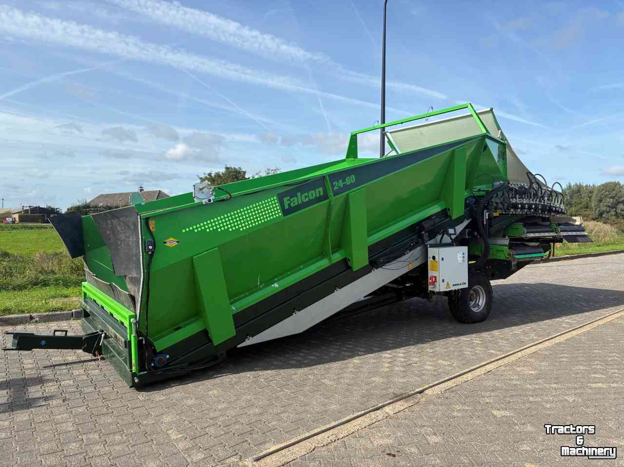 Receiving hopper AVR Falcon 24-60 incl voorsorteerder