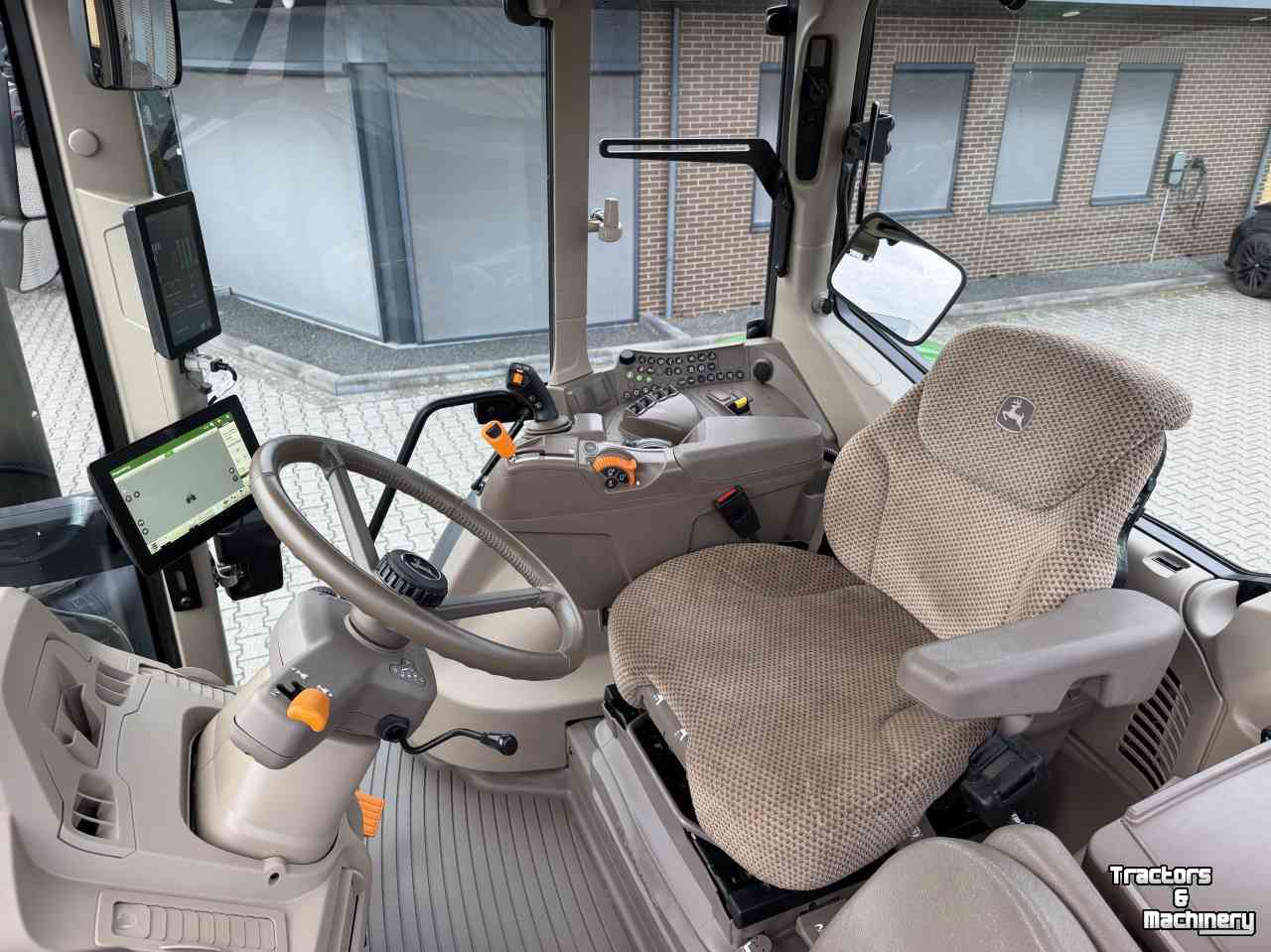 Tractor John Deere 6M200 AP 50KM 2025 795 UUR AUTOTRAC-READY + G5-DISPLAY DEMO!!!