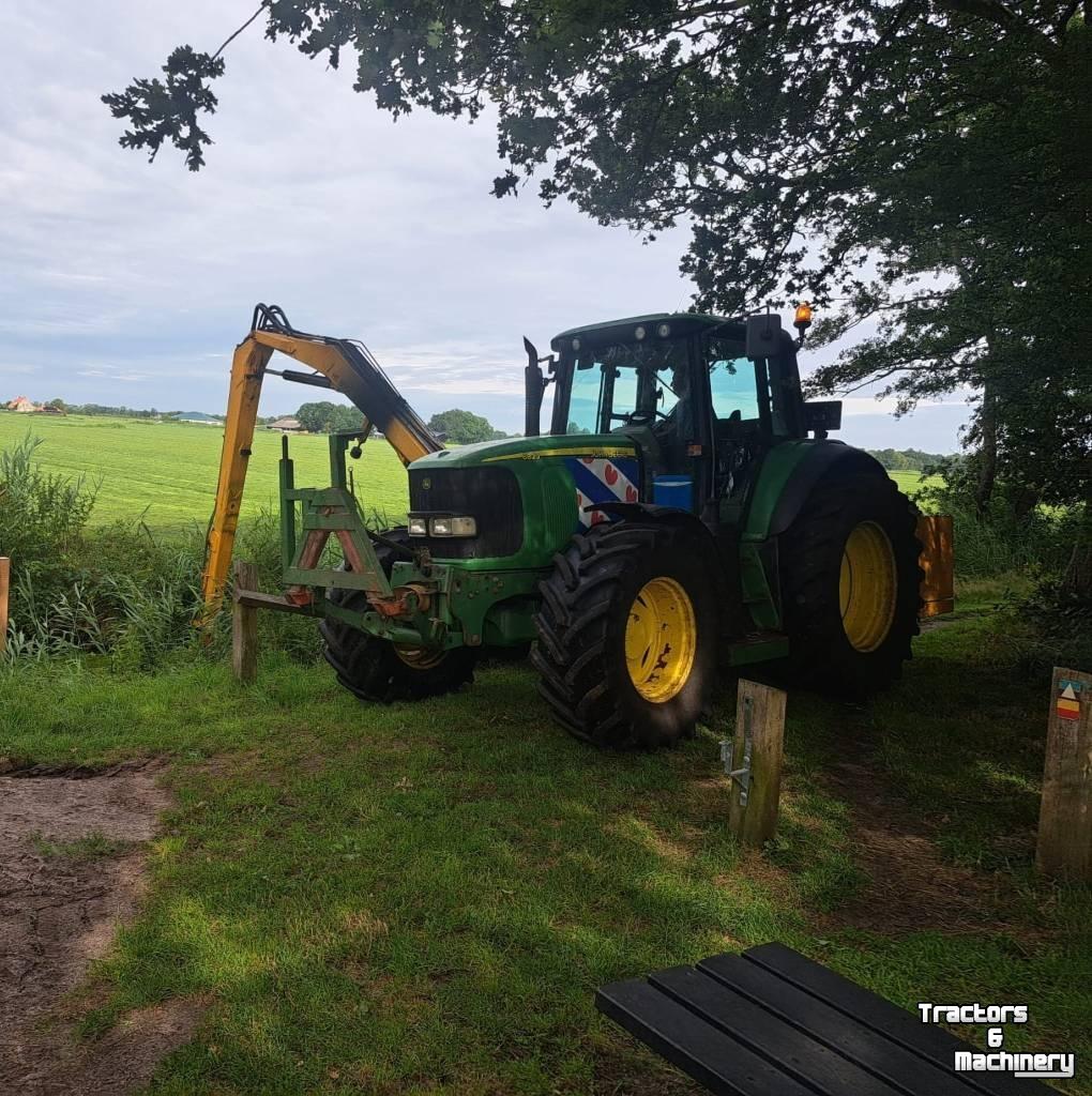 Tractor John Deere 6820 / BOS arm