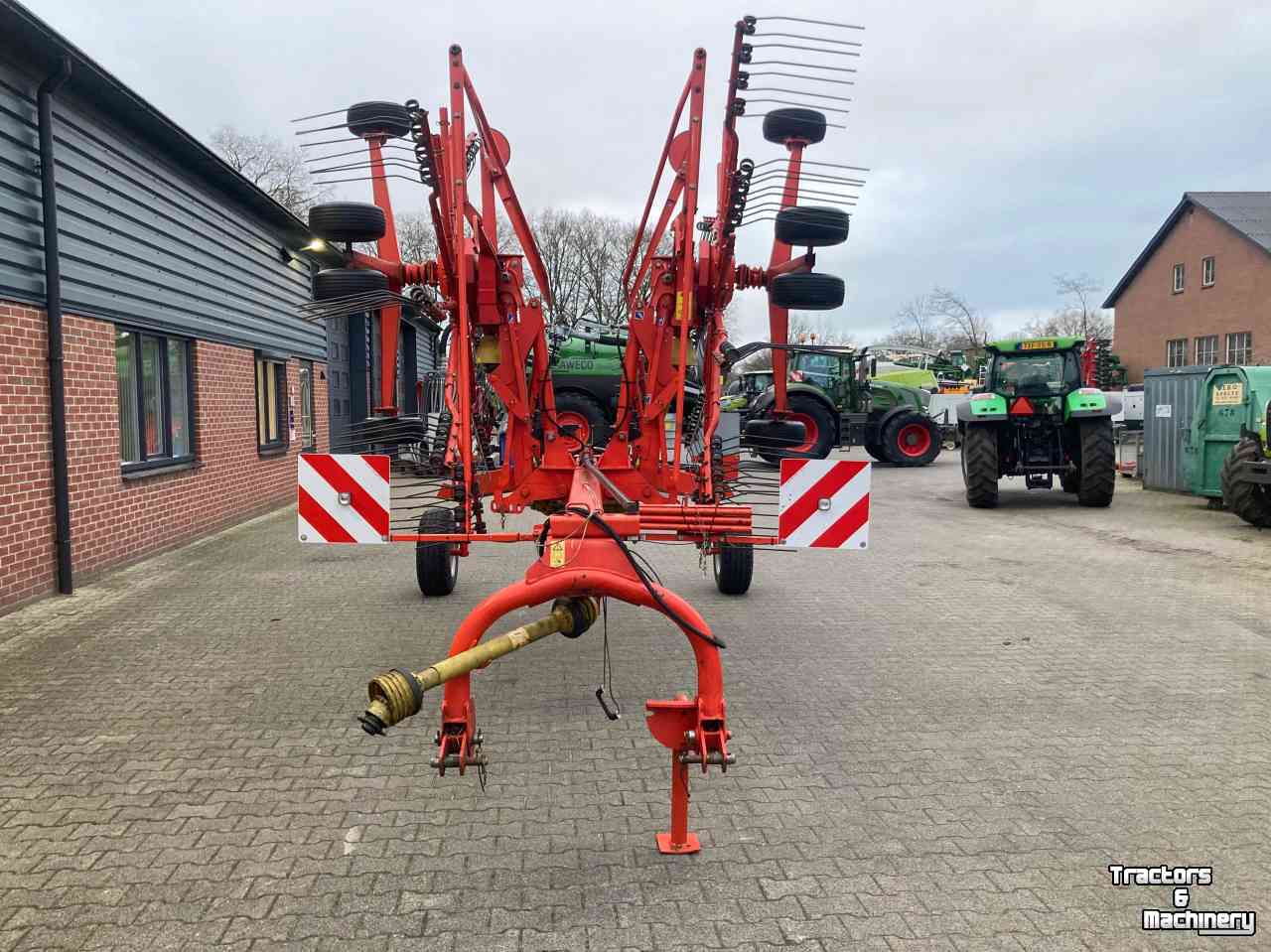 Rake Kuhn GA8121