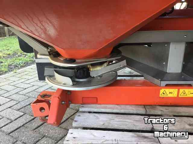 Fertilizer spreader Rauch Axis 30.1