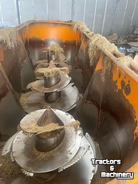 Vertical feed mixer Airmix 25.5 Mammoet