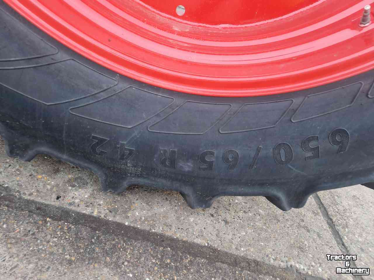 Wheels, Tyres, Rims & Dual spacers Mitas 650/65R42