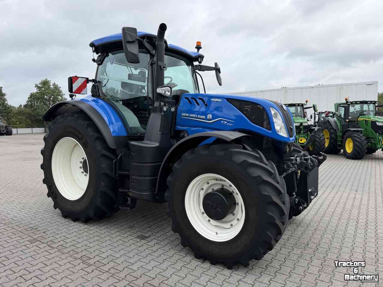 Tractor New Holland T7.230 PLMi AC 50KM 2025 680 UUR + GPS DEMO!!!