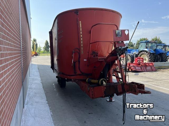 Feed mixer Peecon 24m³