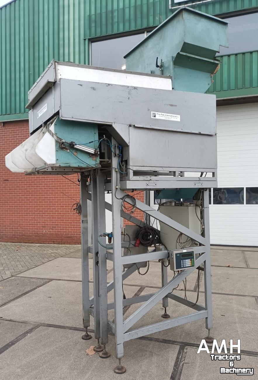Weighing machines Pro-Pak Weger 2EW 2000 TP  Pro-Pak 2 baks weger afweger waage wiegemaschine