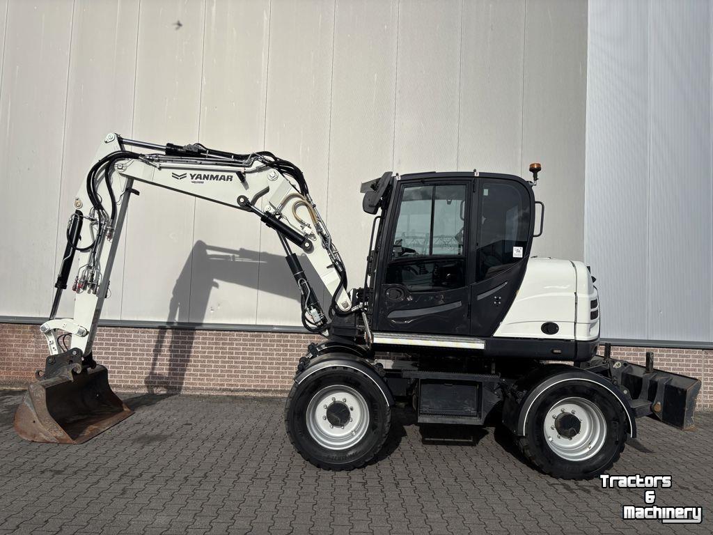 Excavator Yanmar B95W