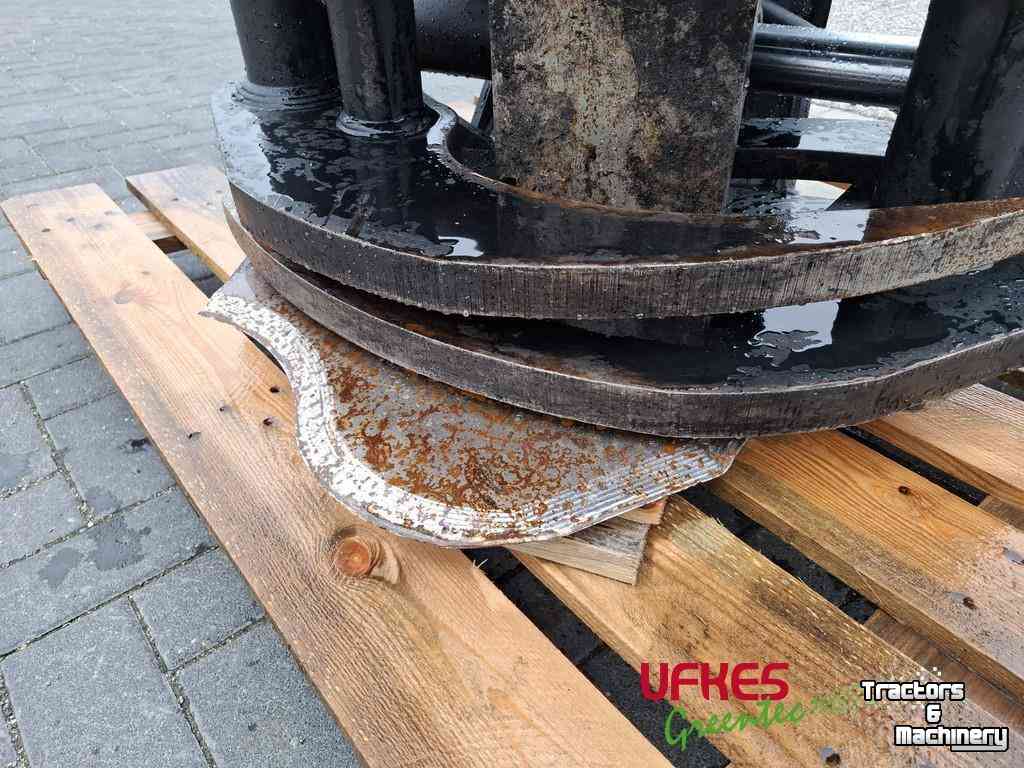 Hydraulic grabs  JAK 300 Tree shear