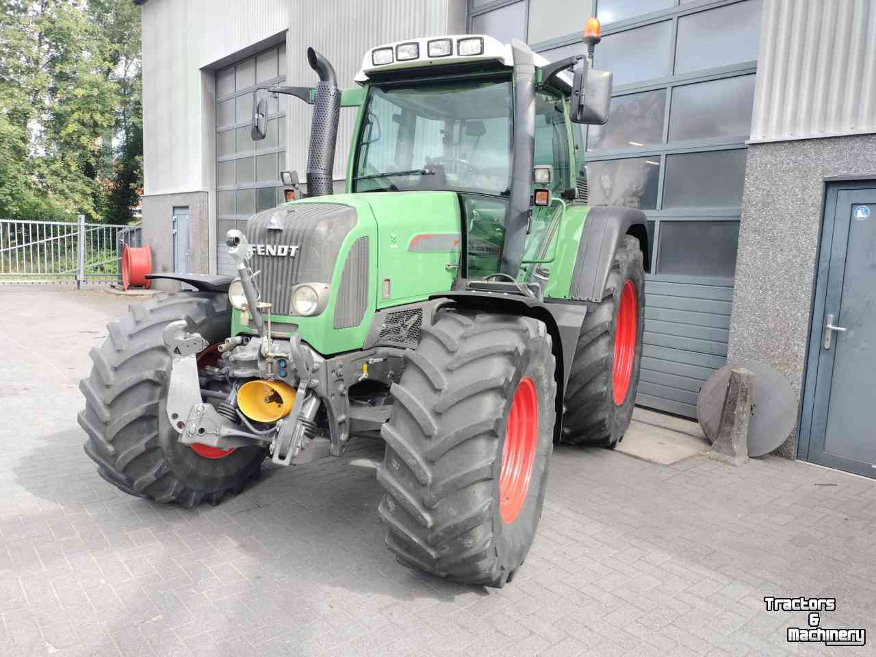 Tractor Fendt 415 Vario