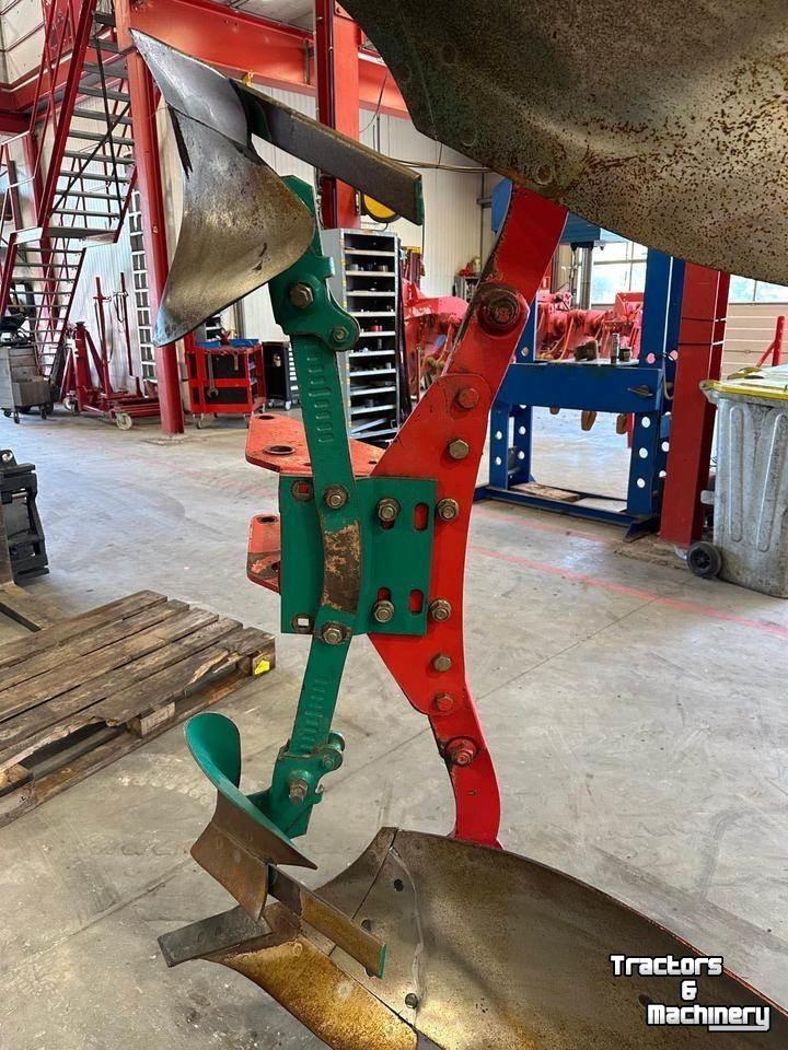 Ploughs Kverneland LO / LB