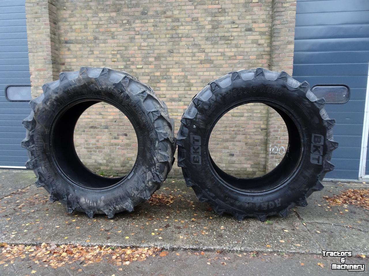 Wheels, Tyres, Rims & Dual spacers BKT AGRIMAX 620/70R42