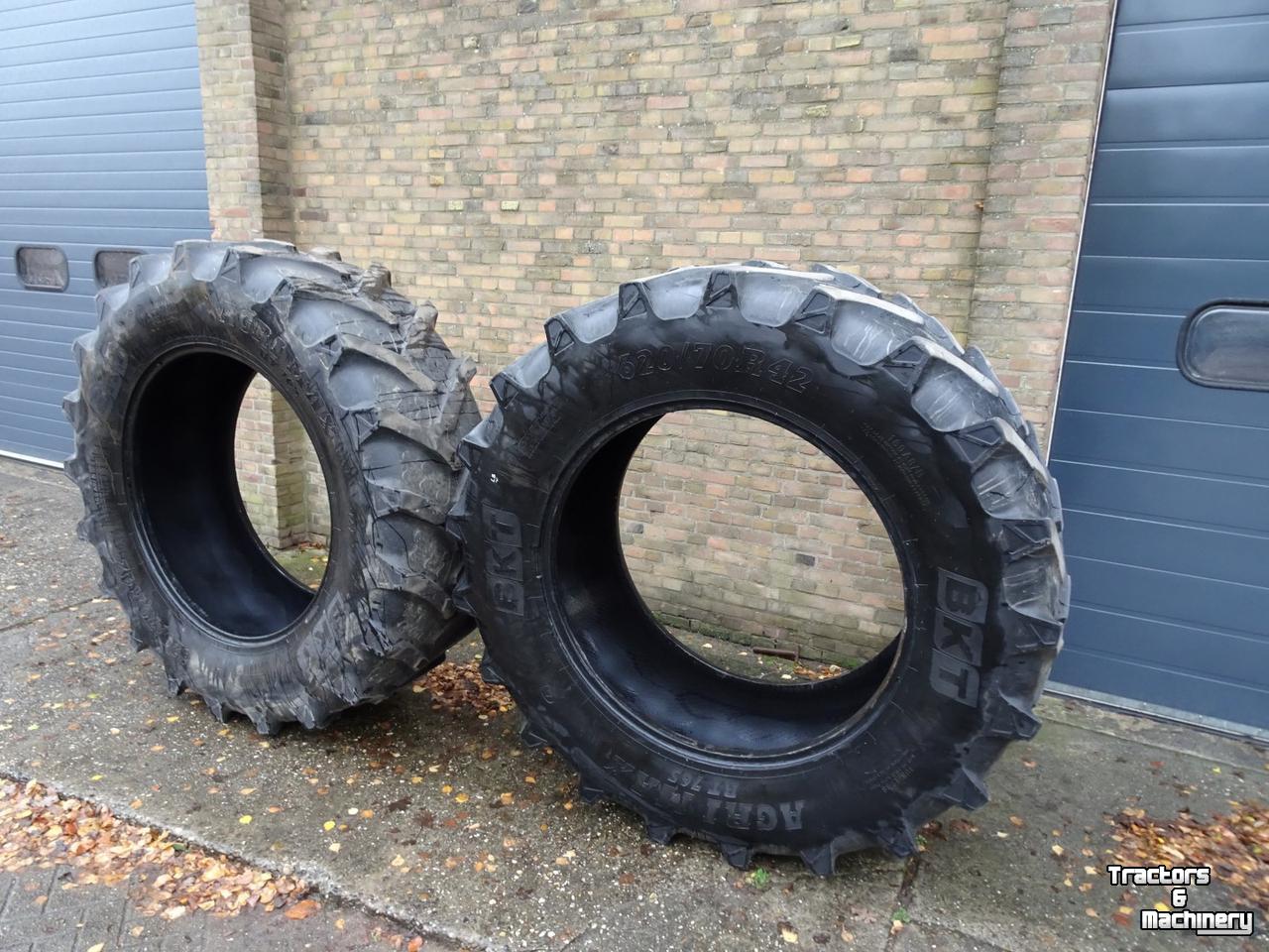 Wheels, Tyres, Rims & Dual spacers BKT AGRIMAX 620/70R42