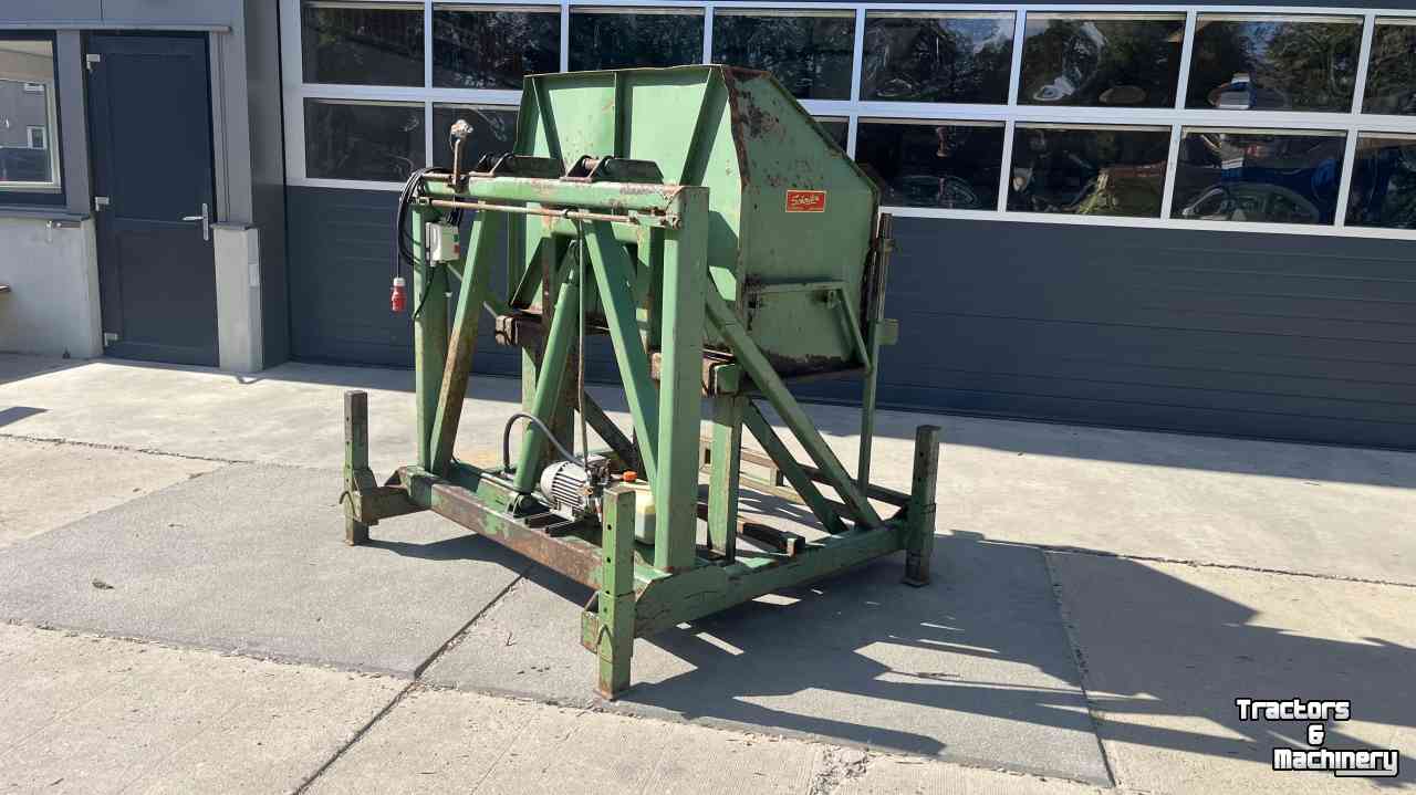 Bulk box tipper Schouten kistenkantelaar
