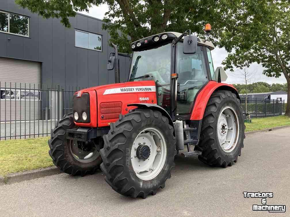 Tractor Massey Ferguson 5445 Dyna-4
