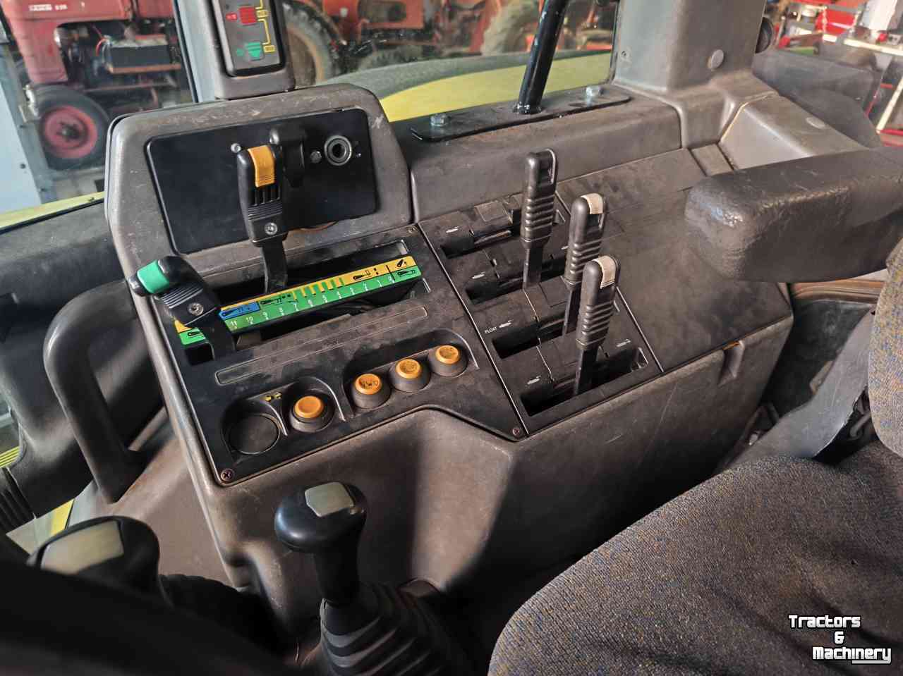 Tractor Hurlimann H-6135 Elite