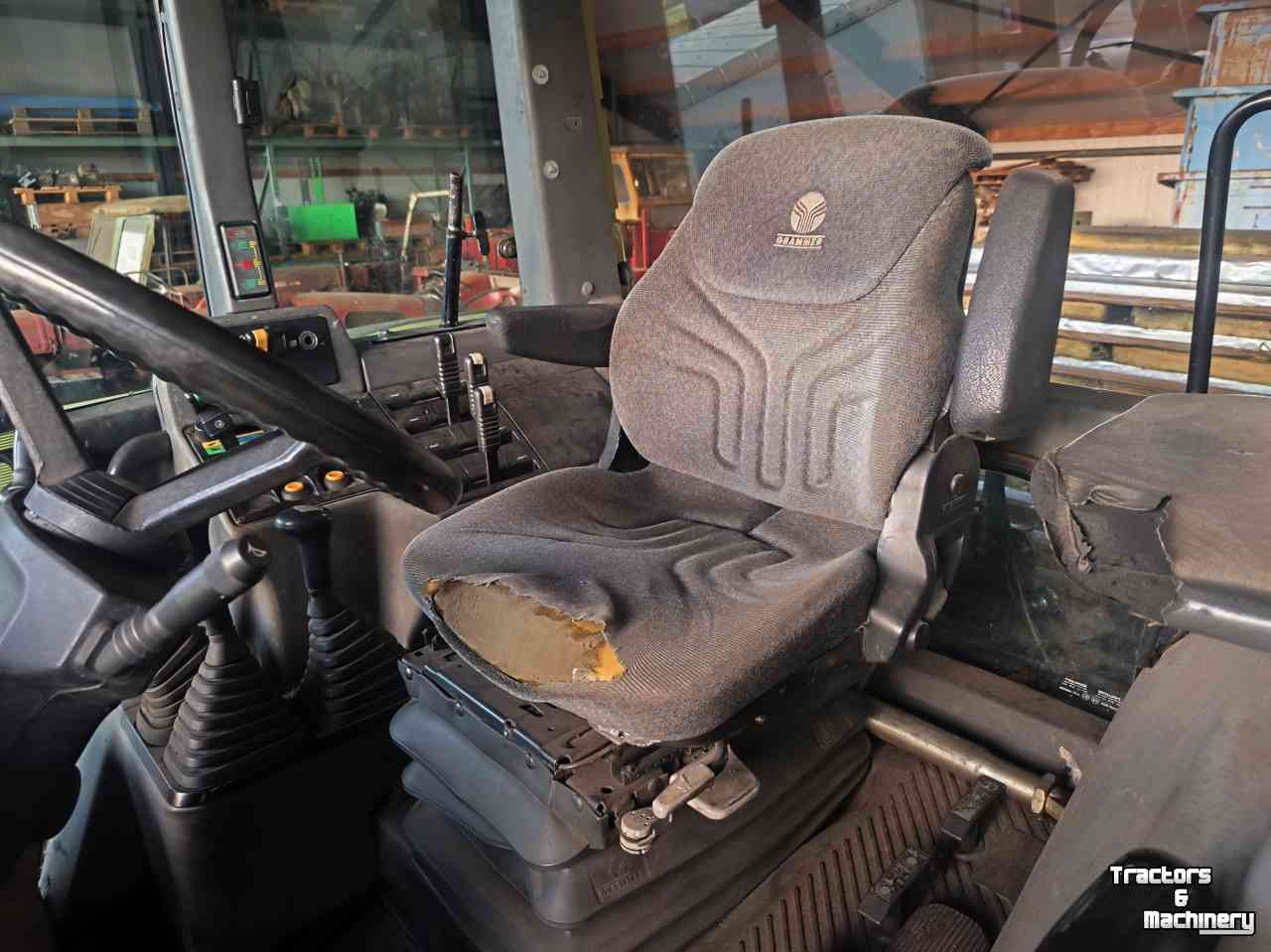 Tractor Hurlimann H-6135 Elite