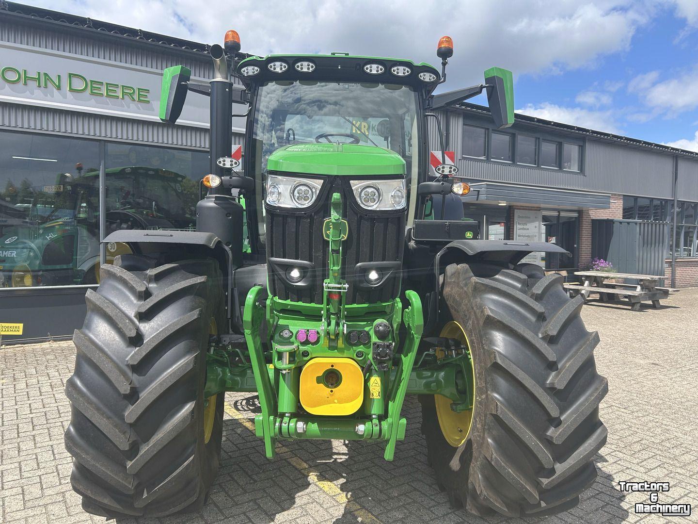 Tractor John Deere 6R 215