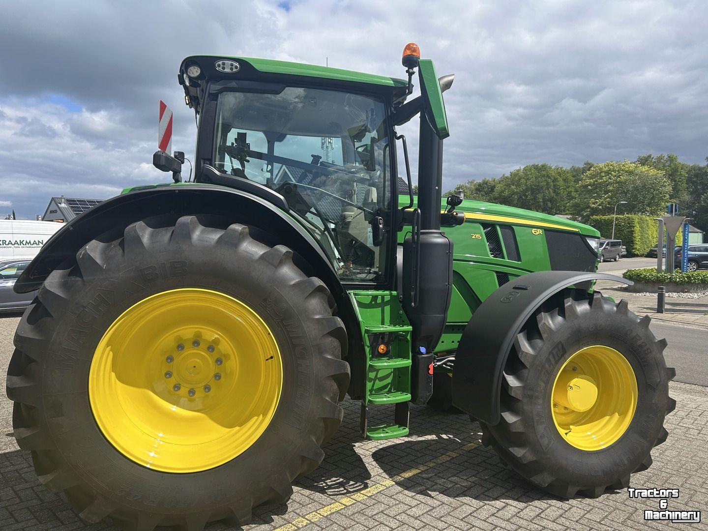 Tractor John Deere 6R 215