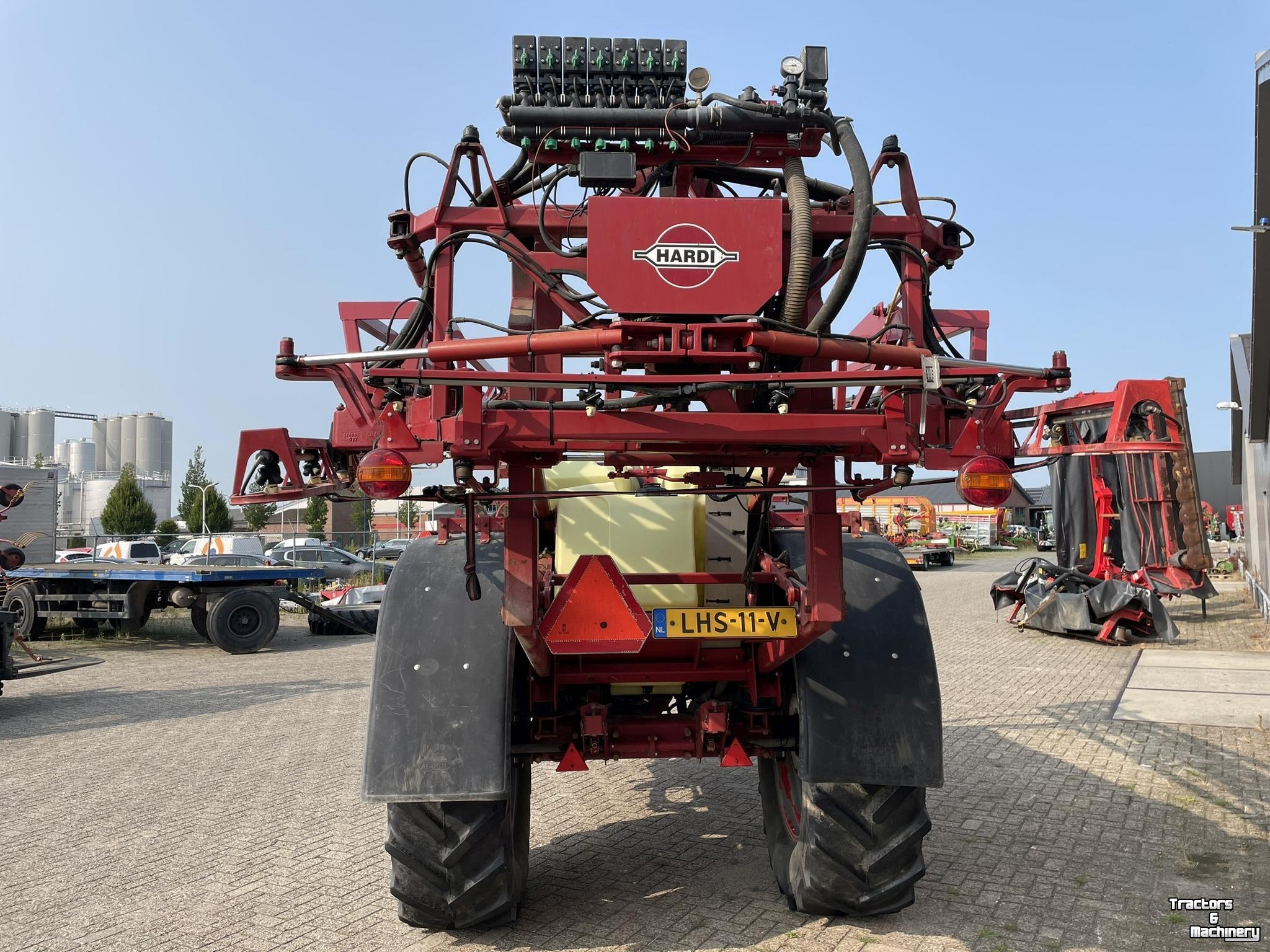Fieldsprayer 3 points Hardi Navigator 24 m