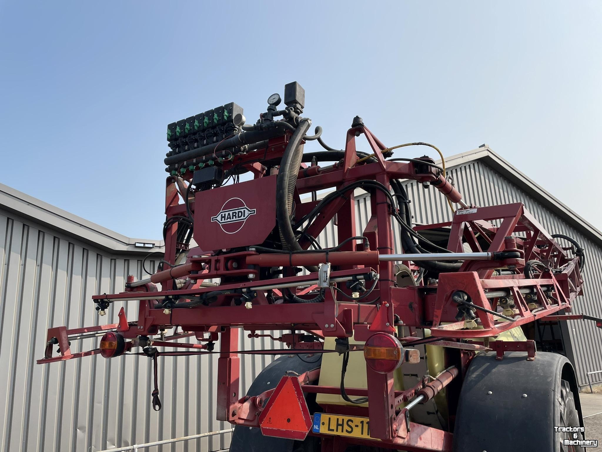 Fieldsprayer 3 points Hardi Navigator 24 m