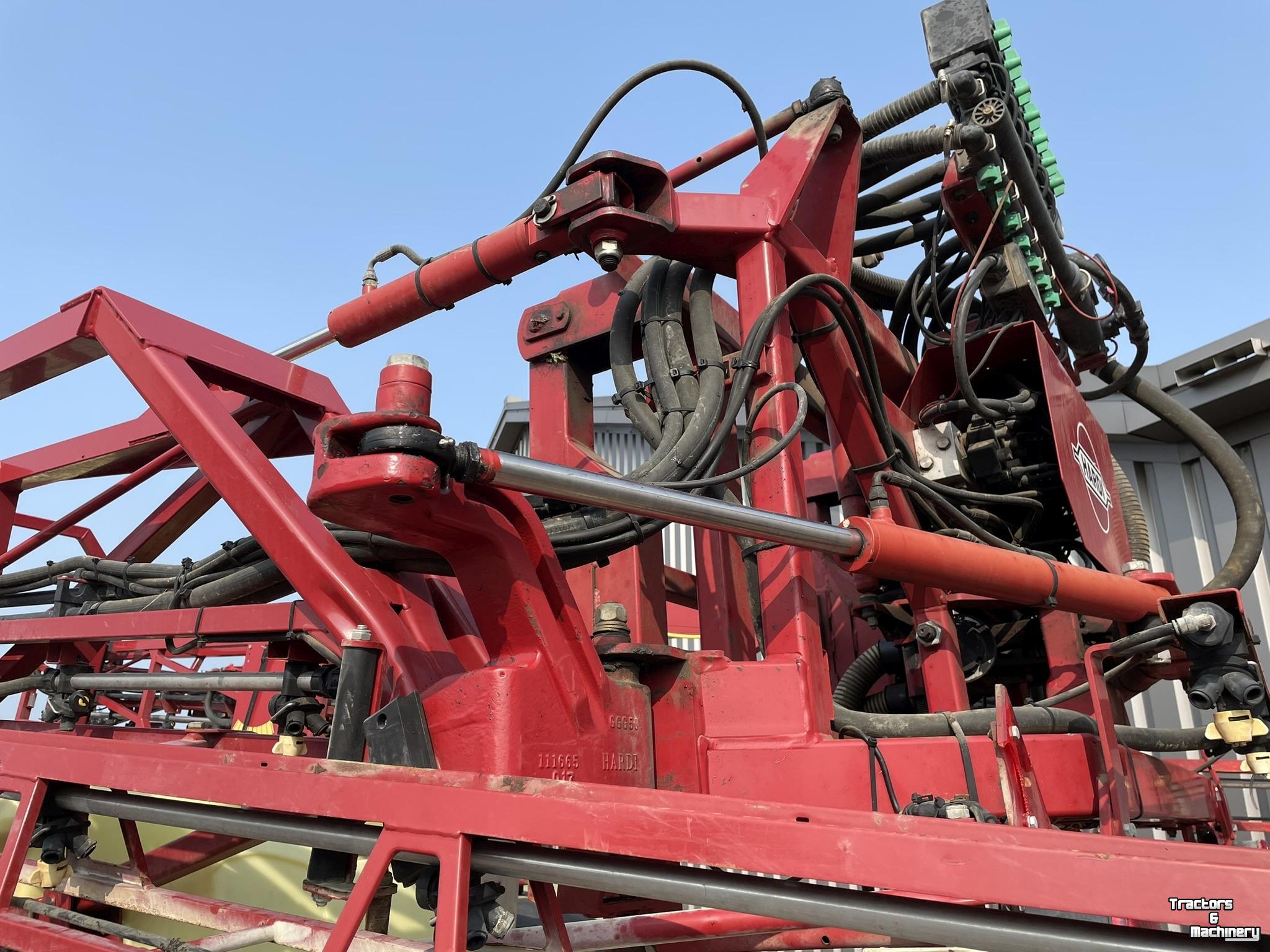 Fieldsprayer 3 points Hardi Navigator 24 m