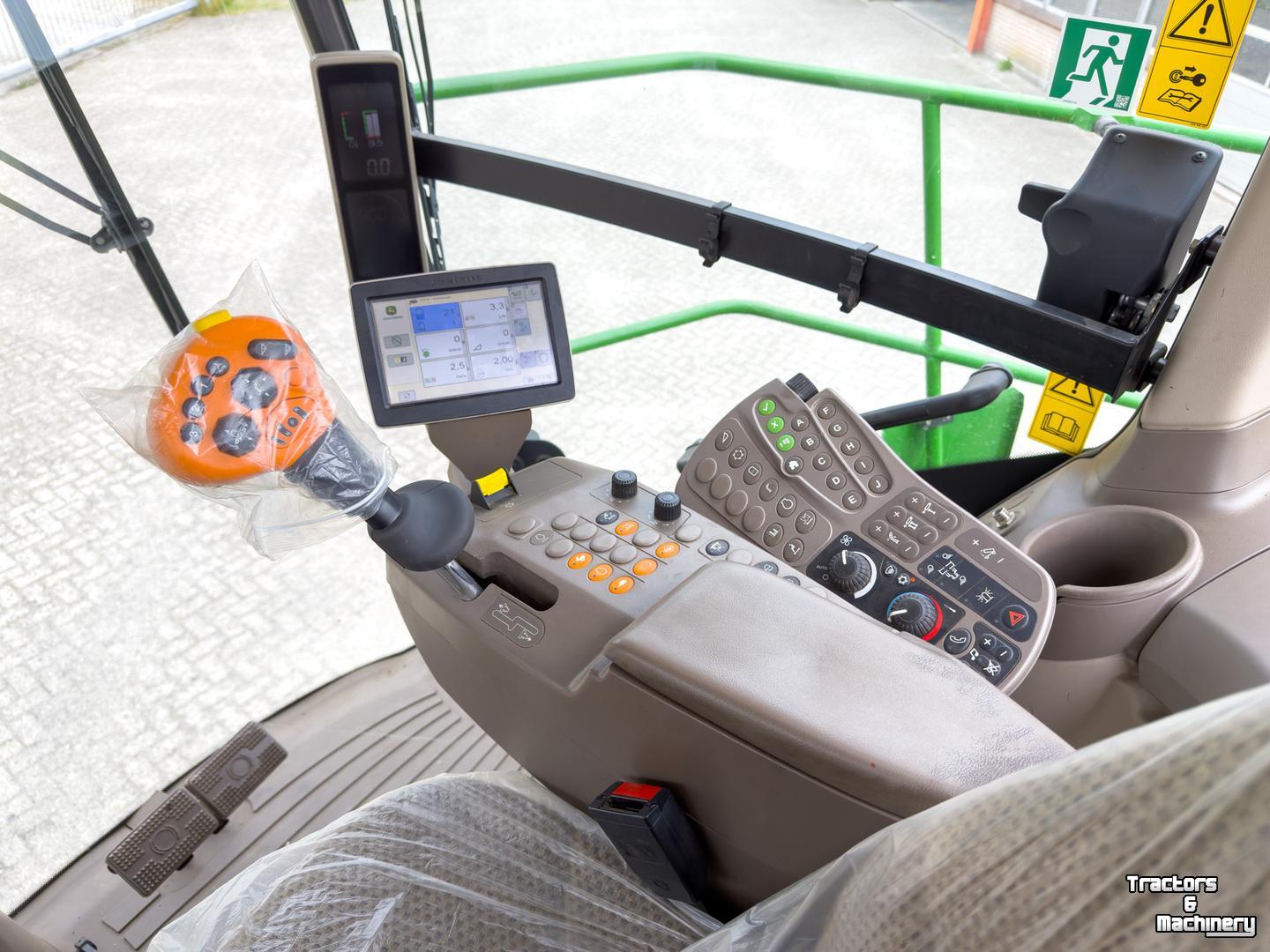 Forage-harvester John Deere 8400