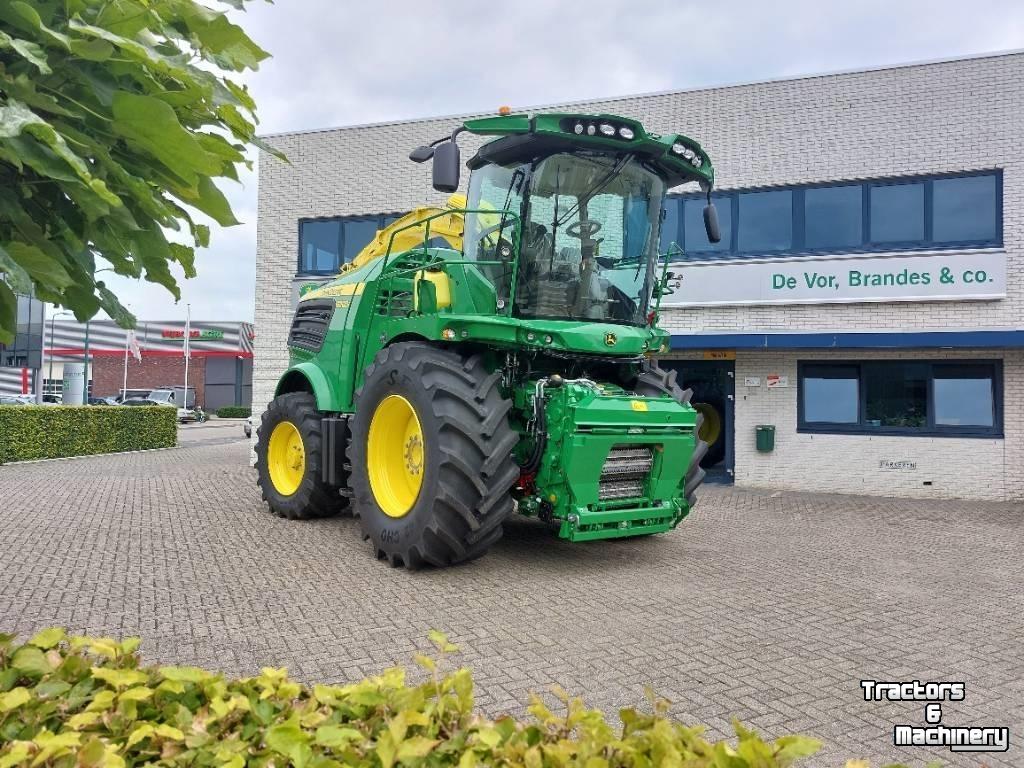 Forage-harvester John Deere hakselaar 8200i