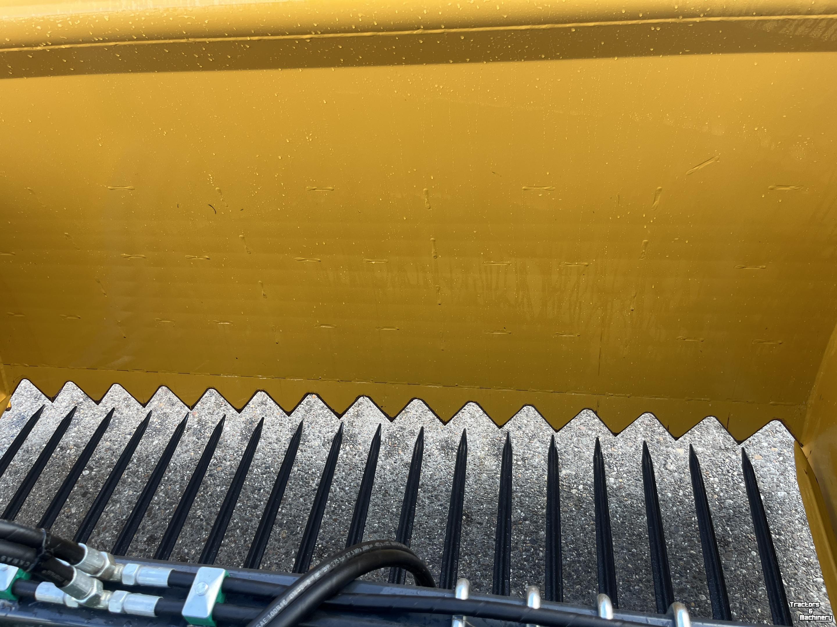Silage cutting bucket Mammut SC 240 H demo