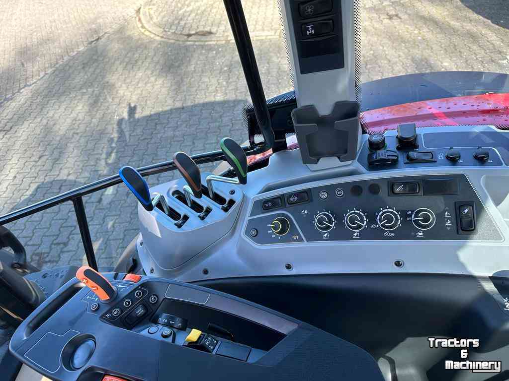 Tractors Valtra G125e Active