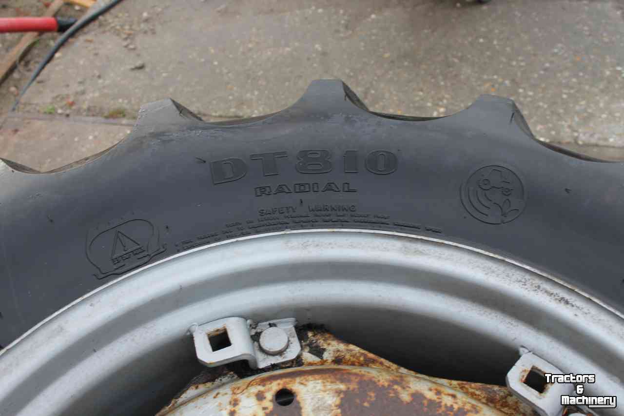 Wheels, Tyres, Rims & Dual spacers Good Year 360/70R28 DT810 trekkerbanden op velgen wielen 8-gaats voorbanden