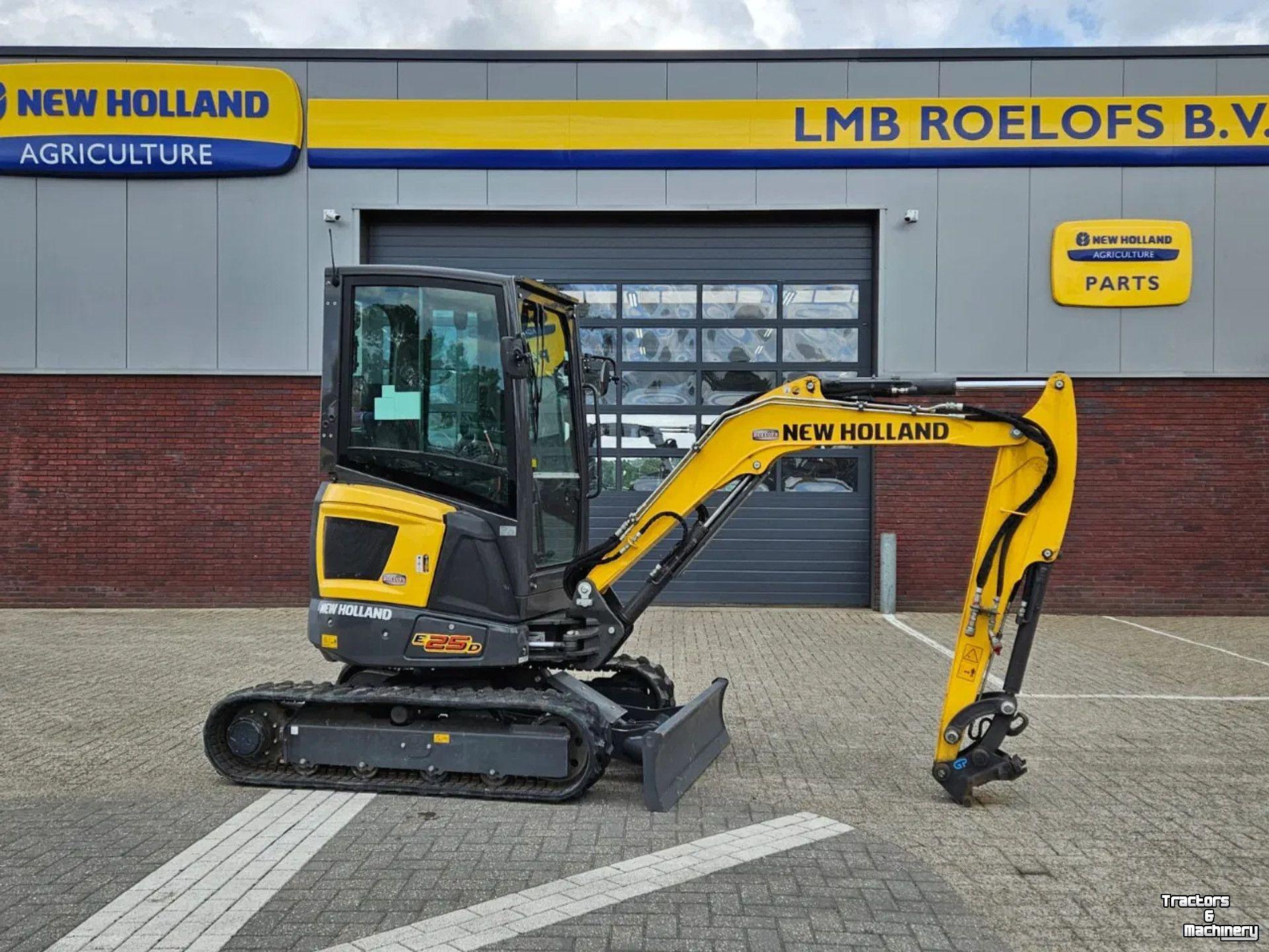 Mini-Excavator New Holland E25D minikraan