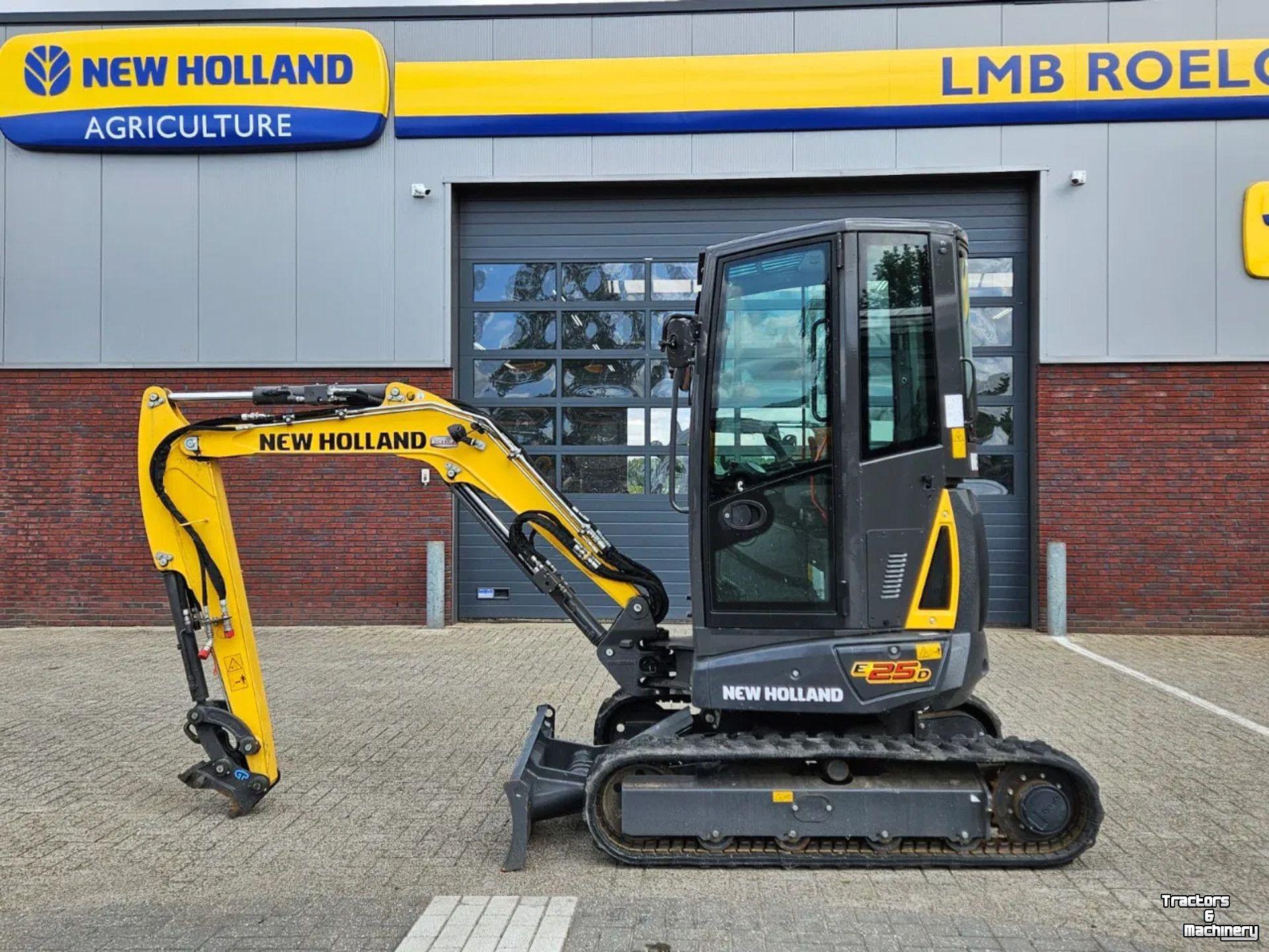 Mini-Excavator New Holland E25D minikraan