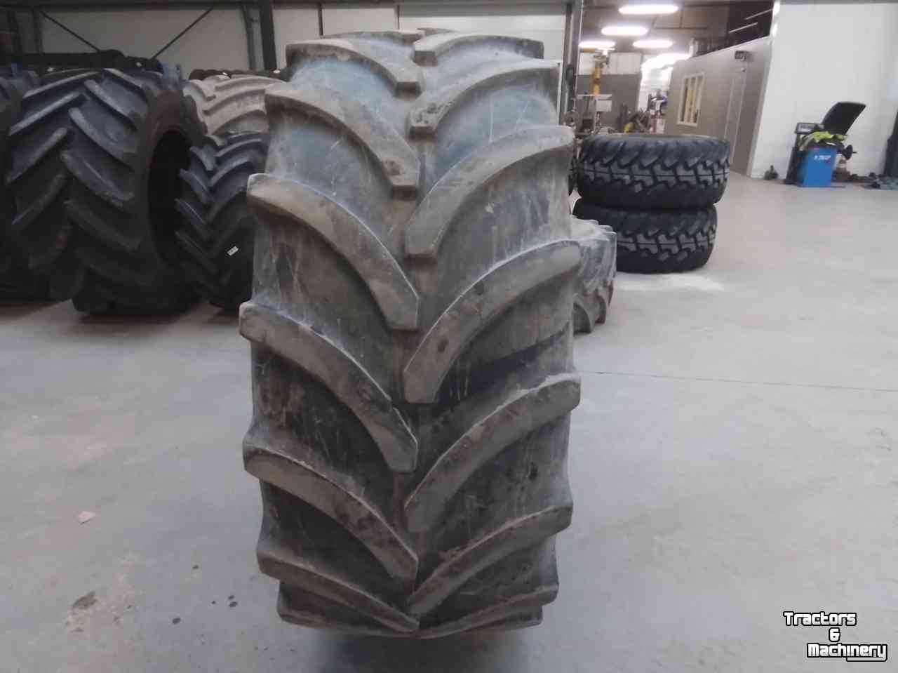 Wheels, Tyres, Rims & Dual spacers Vredestein 710/70R38 Traxion XXL