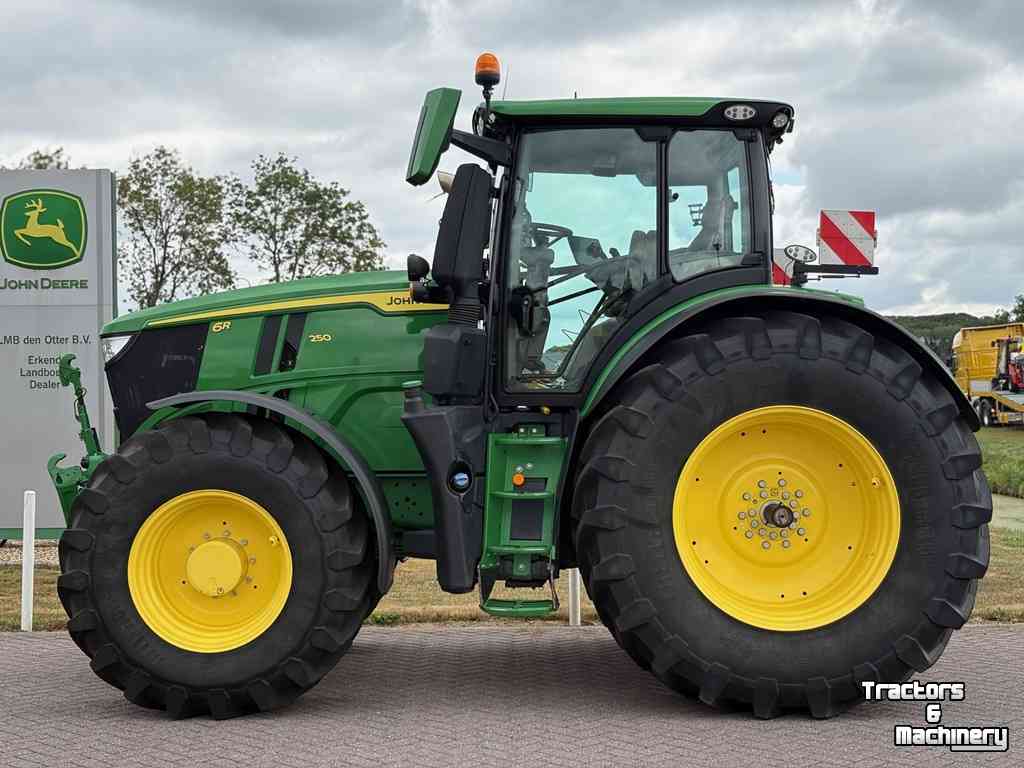 Tractor John Deere 6R250