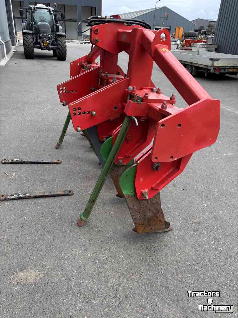Deep subsoiler Unia Voorzetwoeler 6 poot