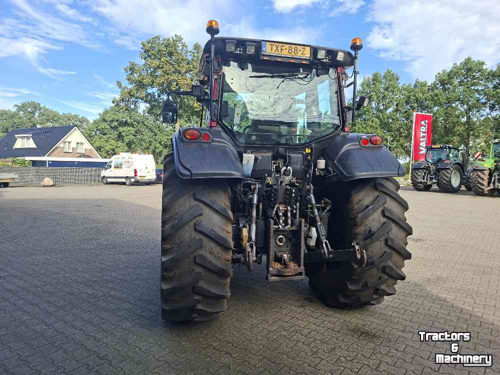 Tractor Valtra N141