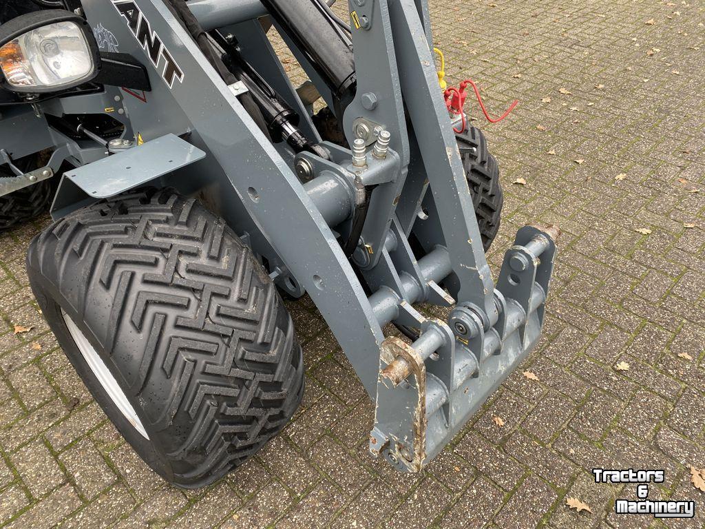 Wheelloader Giant G2500 HD DEMO