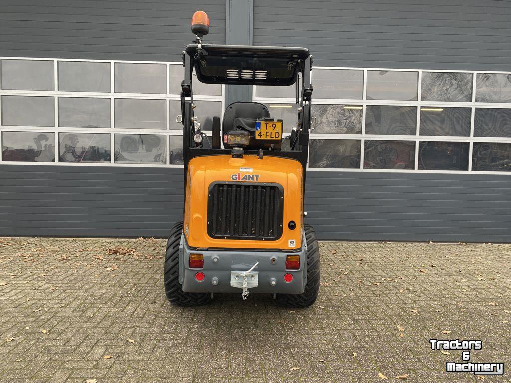 Wheelloader Giant G2500 HD DEMO