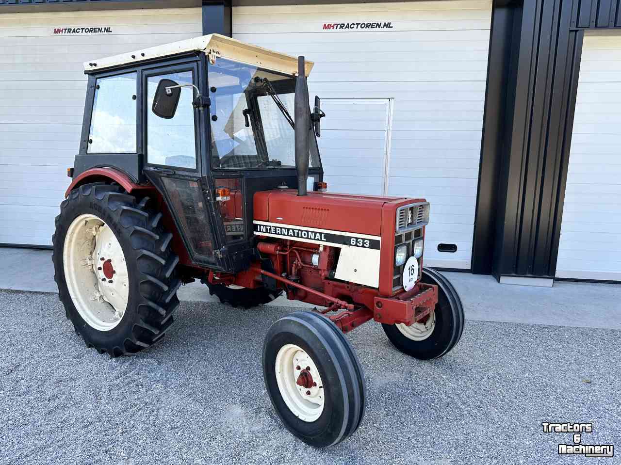 Tractor International 633