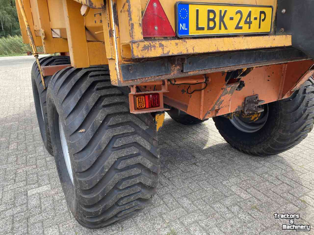 Dumptrailer Veenhuis 11000