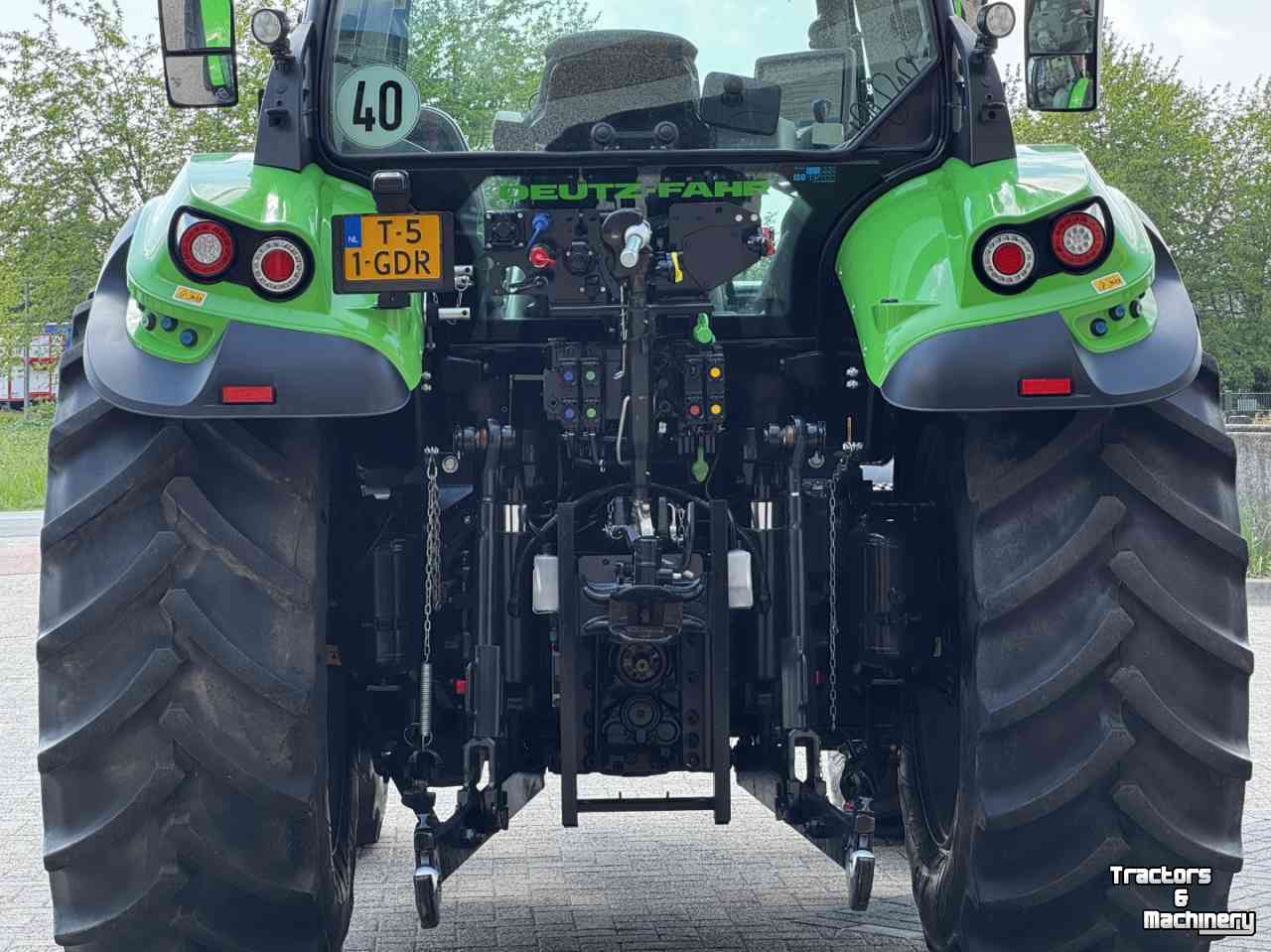 Tractor Deutz-Fahr Agrotron 6150-4 TTV vario Fronthef Stage V  Lucht Hydr rem vol GPS 40/50km