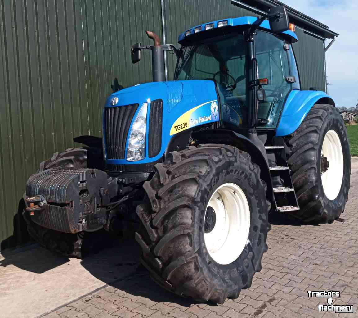 Tractors New Holland TG230